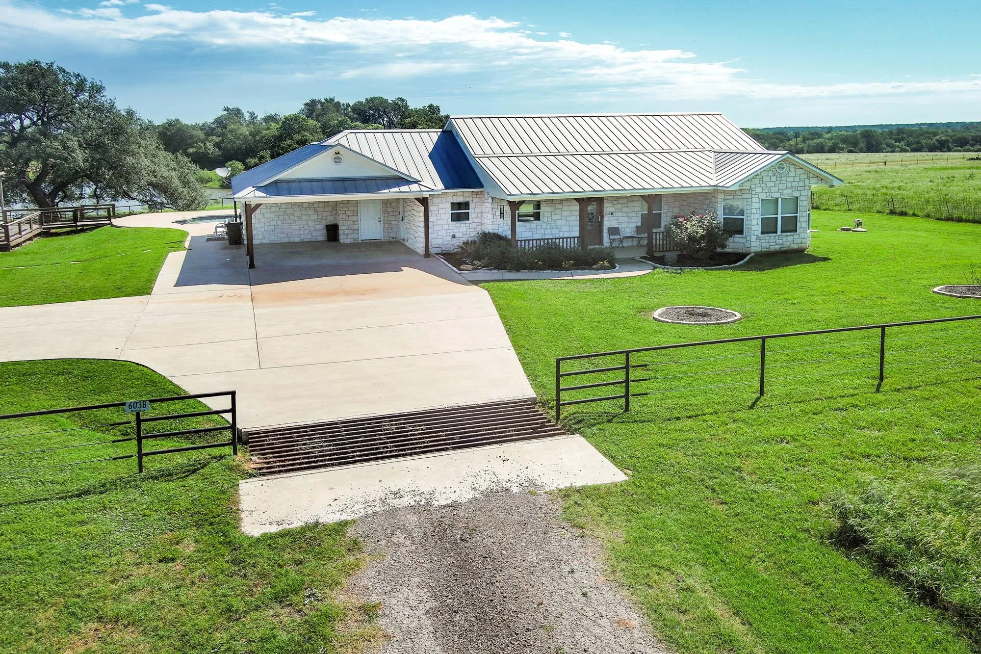 Photo of 603 WATTERSON RD #B AND C, Bastrop, TX, 78602
