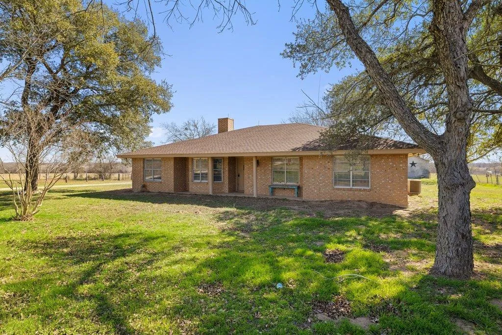 Photo of 950 S FM 486, Thorndale, TX, 76577