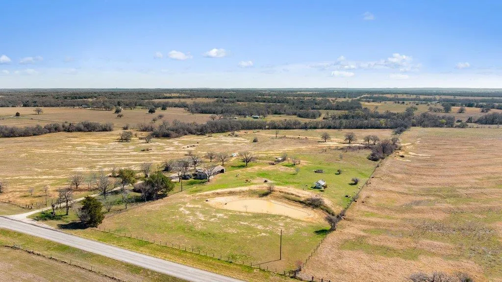 Photo of 950 S FM 486, Thorndale, TX, 76577