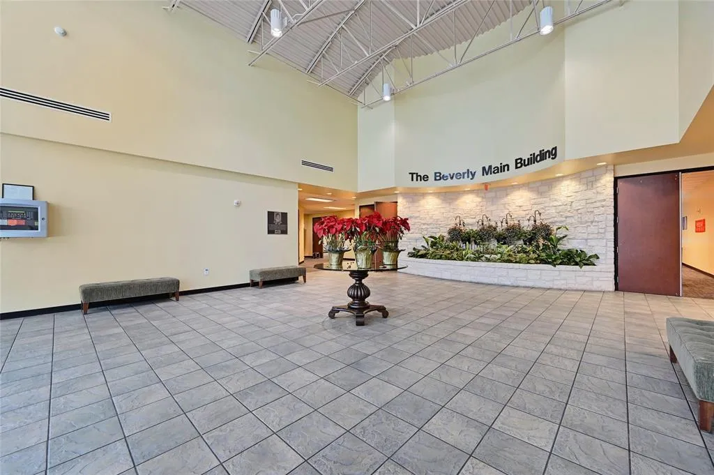 Photo 4 of 8001 CENTRE PARK DR #120