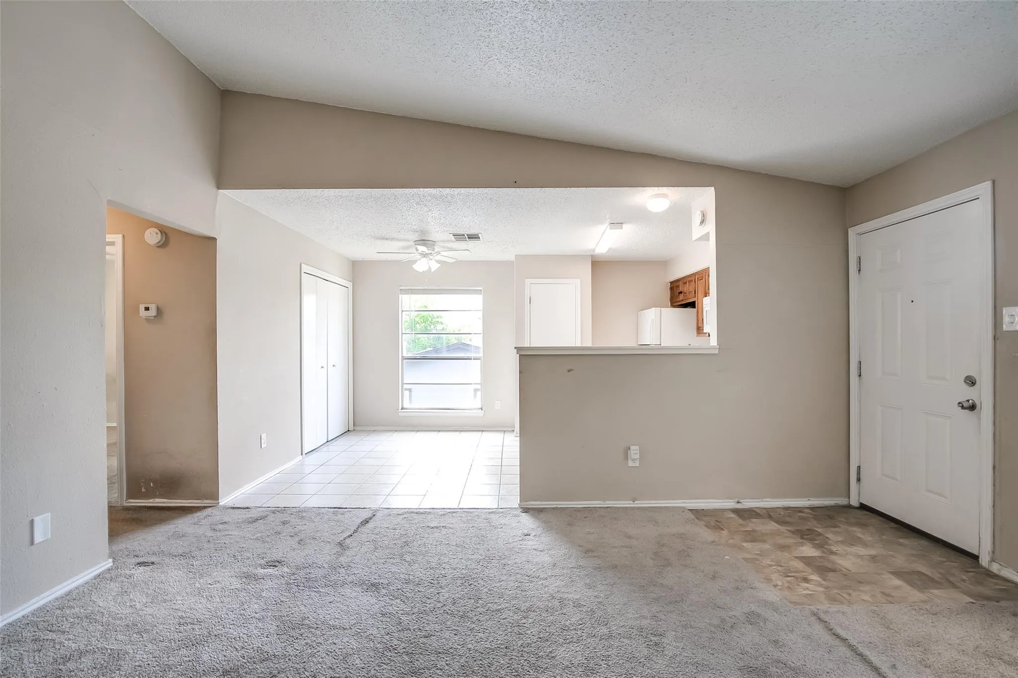 Photo 5 of 8419 RIVERSTONE DR #D