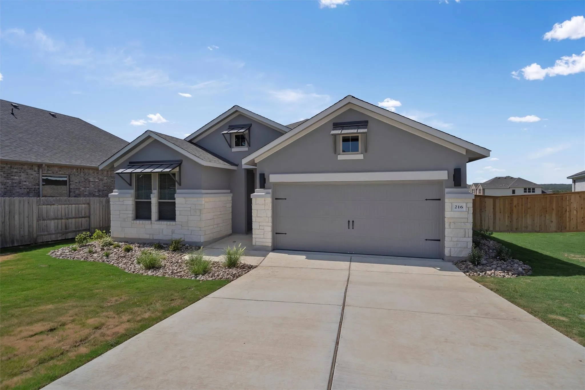 Photo 2 of 216 SCENIC HILLS CIR