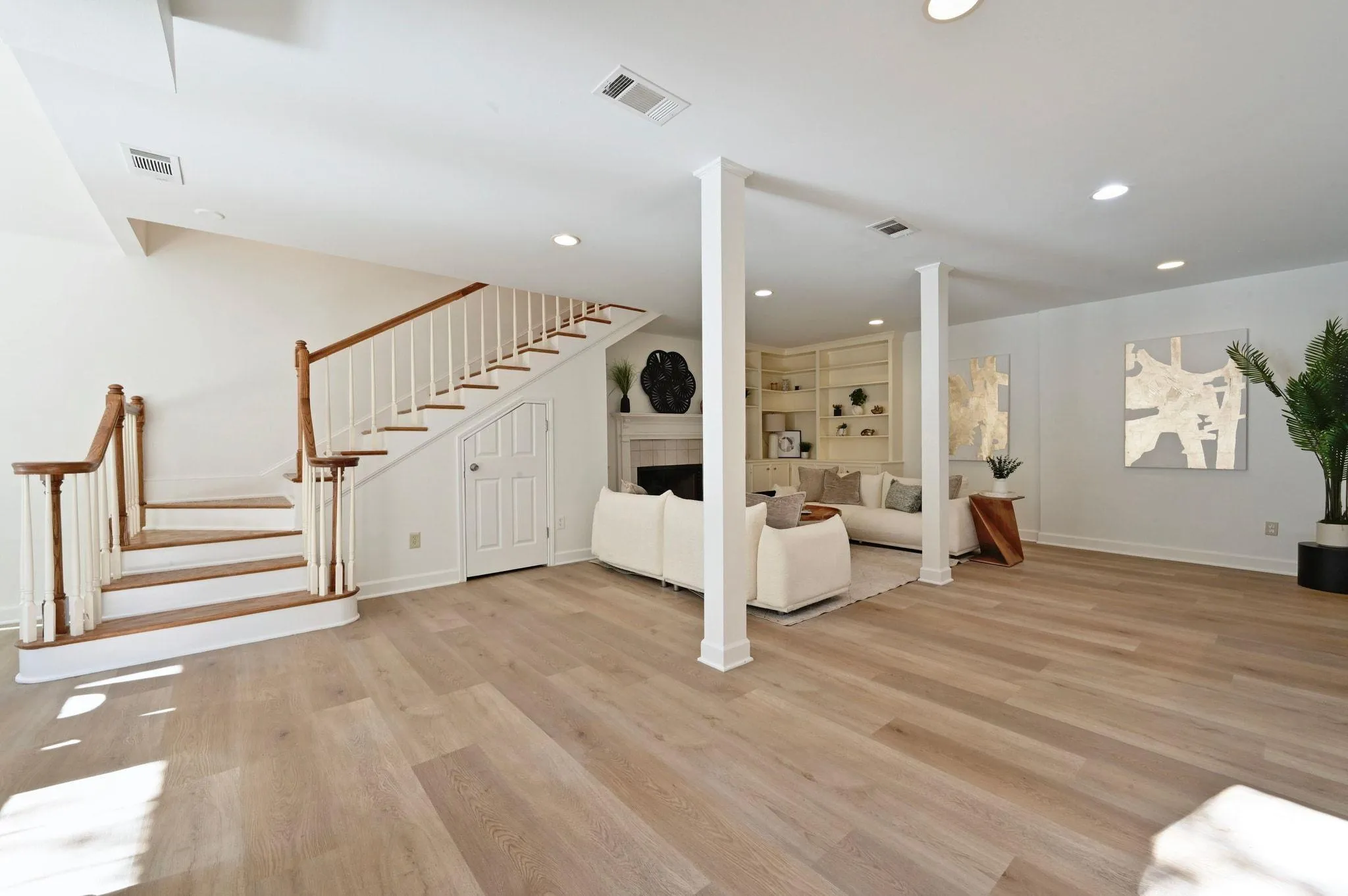 Photo 5 of 2902 OAKMONT BLVD
