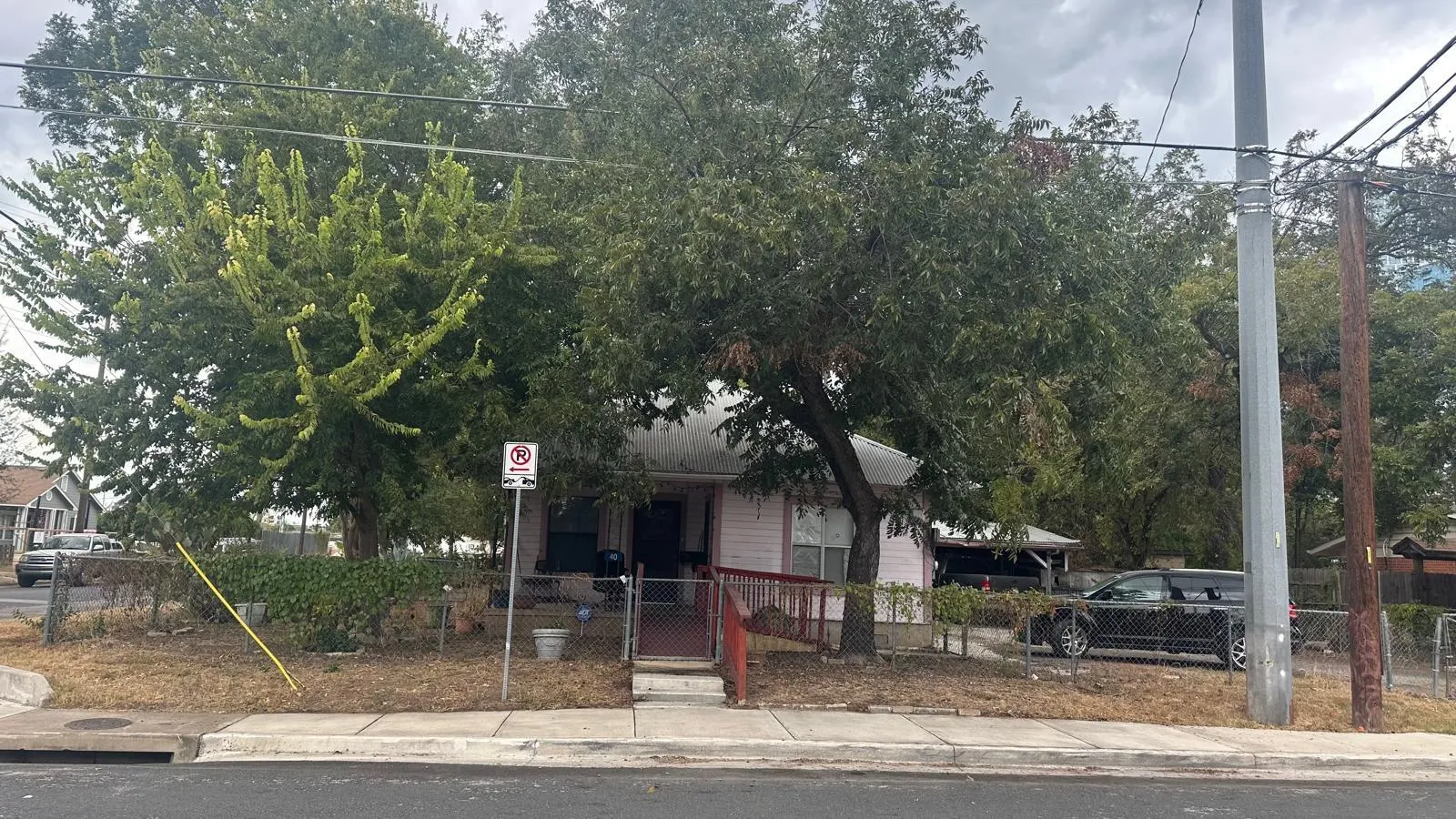 Photo 4 of 40 WALLER ST