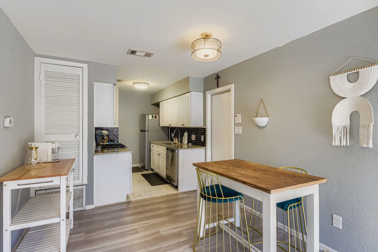 Photo of 5922 LITTLE CREEK TRL, Austin, TX, 78744