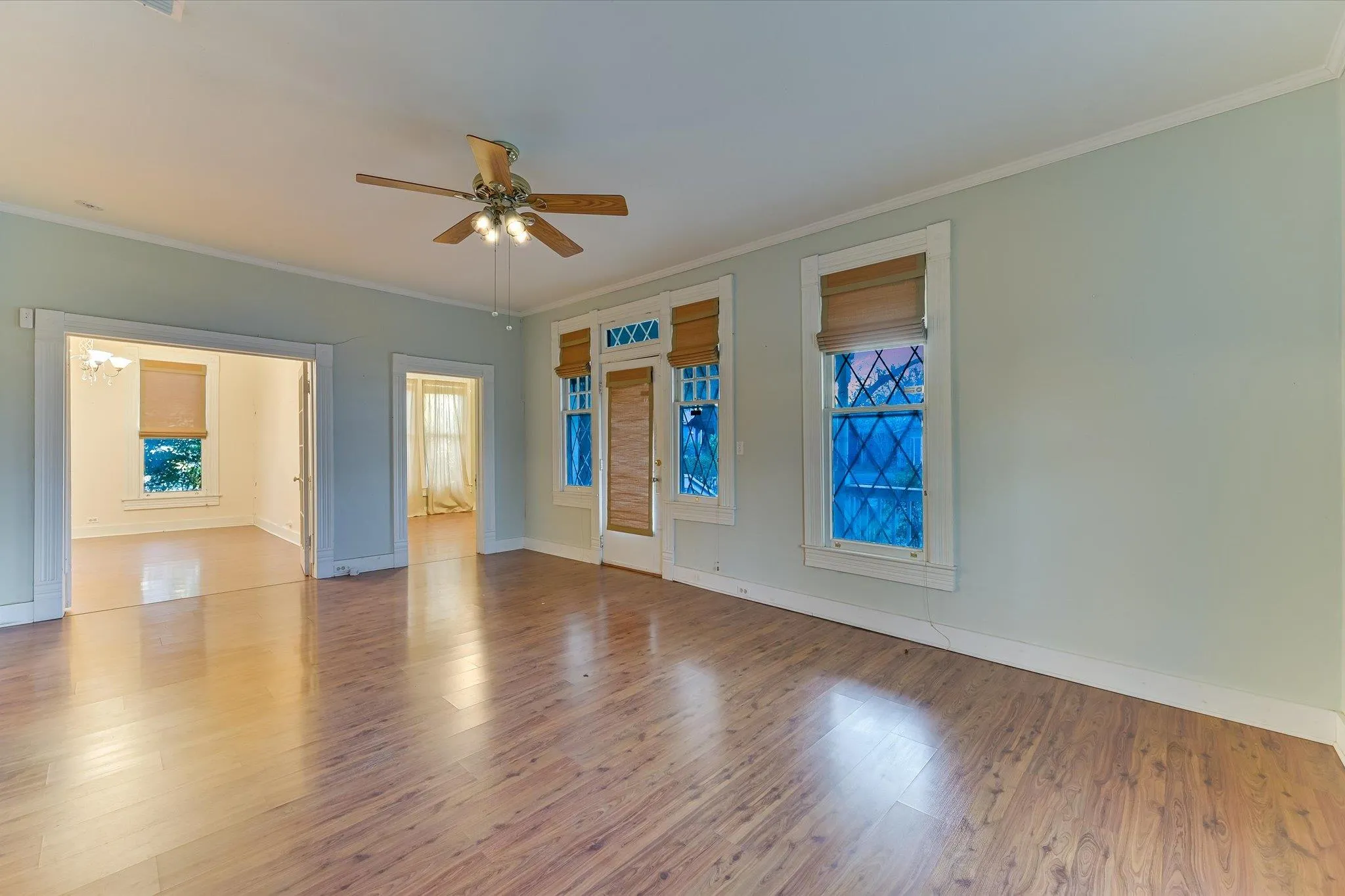 Photo 3 of 306 GARWOOD ST