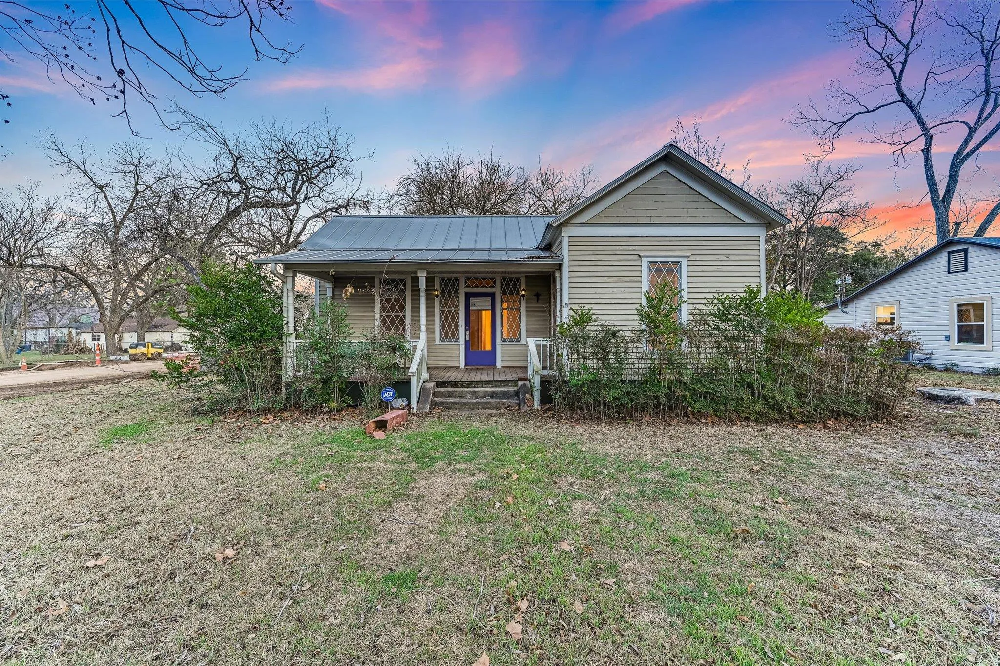 Photo of 306 GARWOOD ST, Smithville, TX, 78957