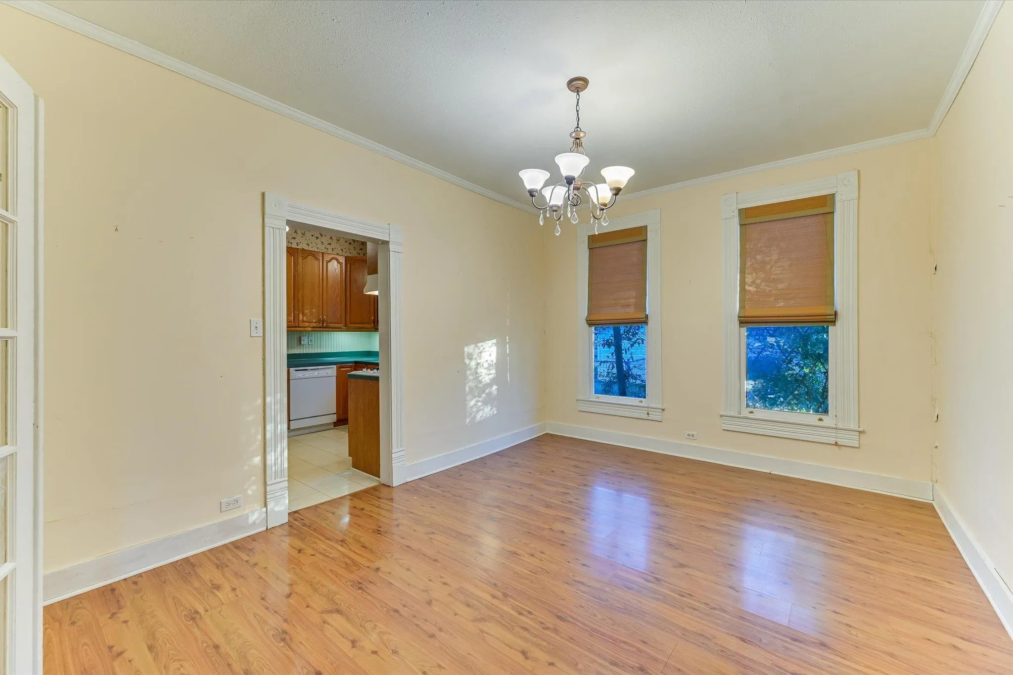 Photo 4 of 306 GARWOOD ST