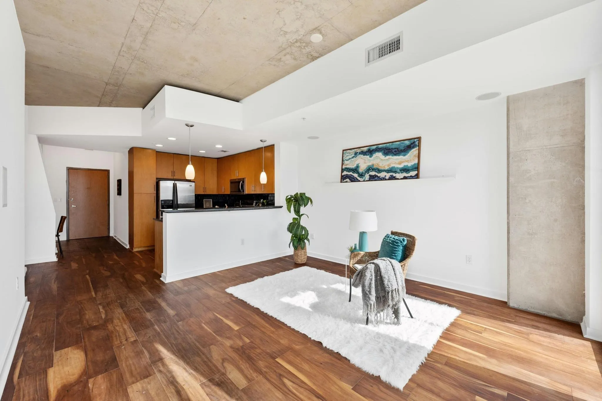 Photo 4 of 360 NUECES ST #1407