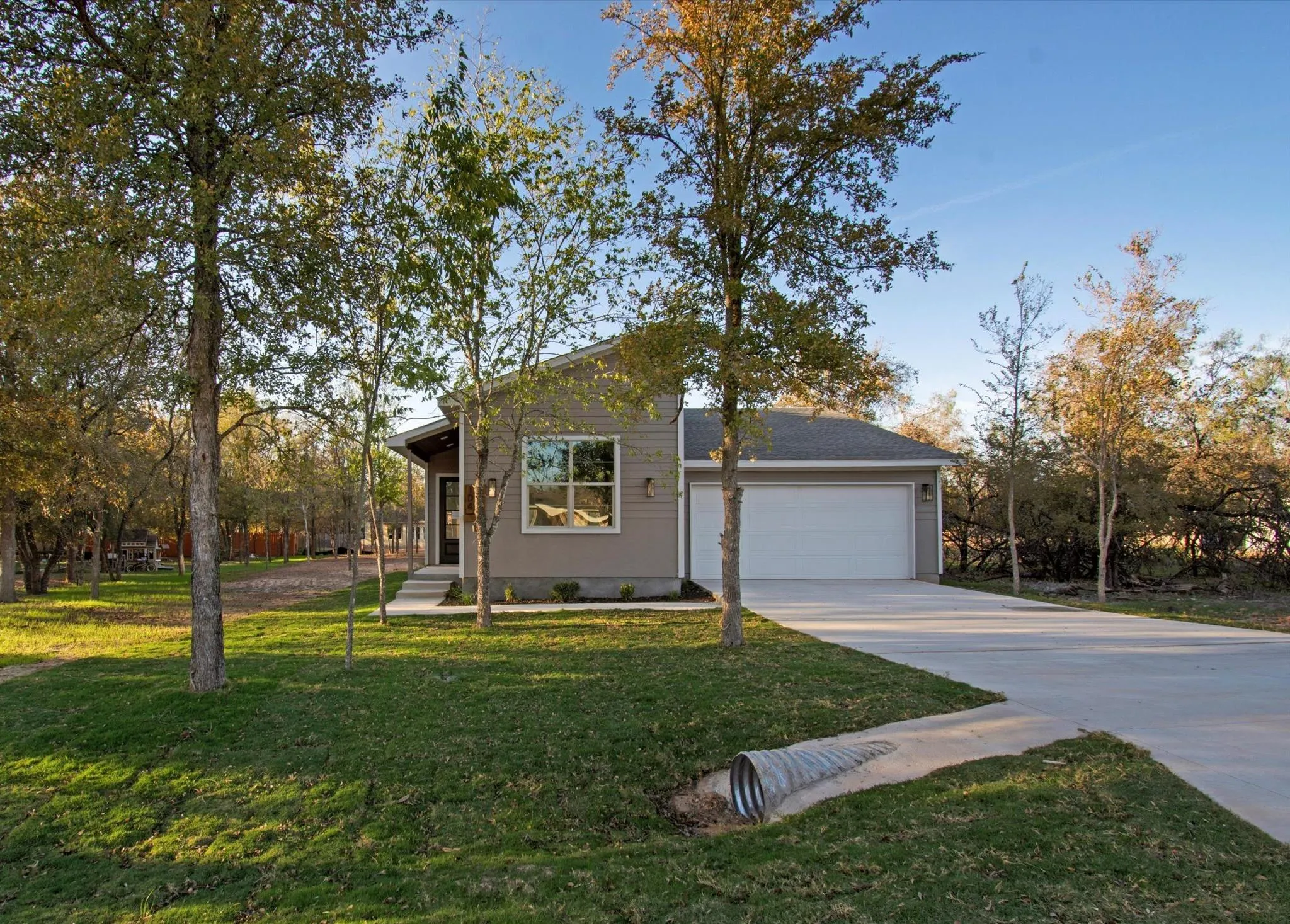 Photo of 104 KIPAPA CT, Bastrop, TX, 78602