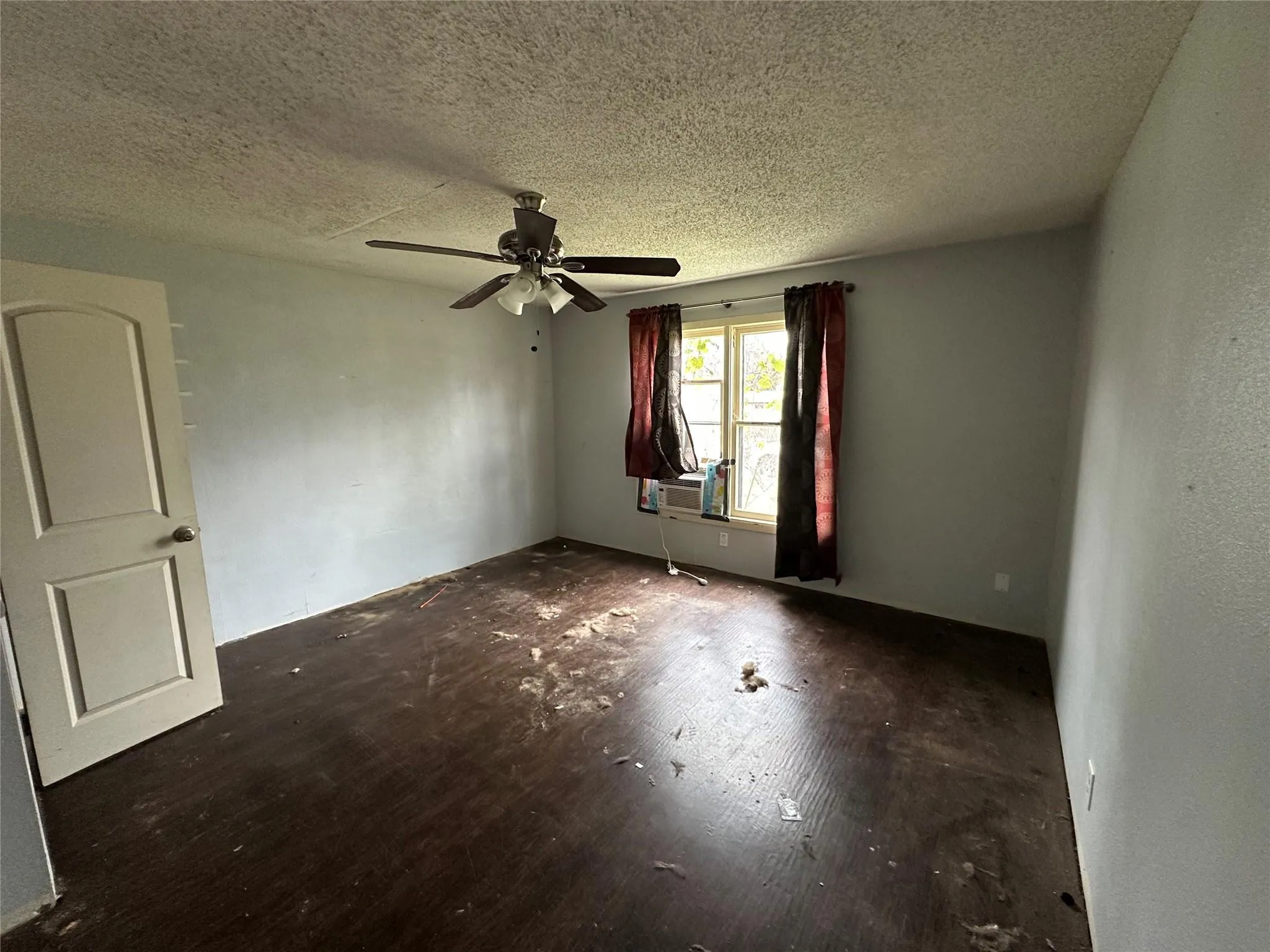 Photo 3 of 102 W MESQUITE ST #B