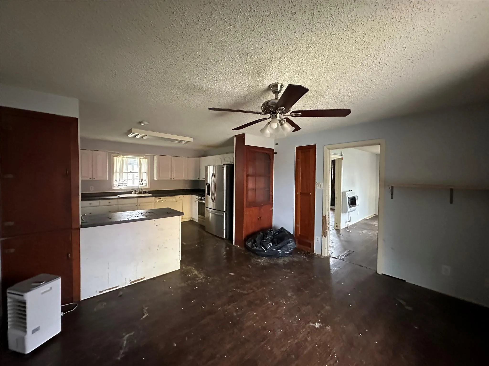 Photo 5 of 102 W MESQUITE ST #B