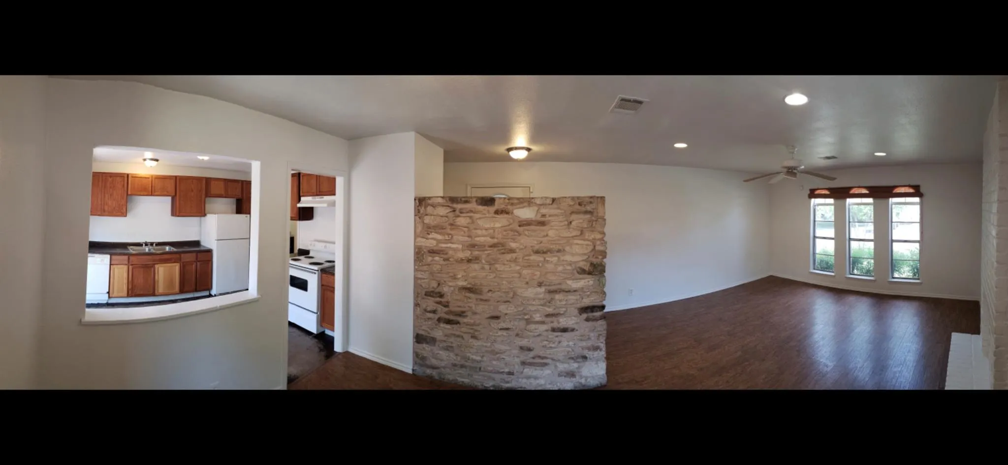 Photo 4 of 9007 QUAIL VALLEY DR