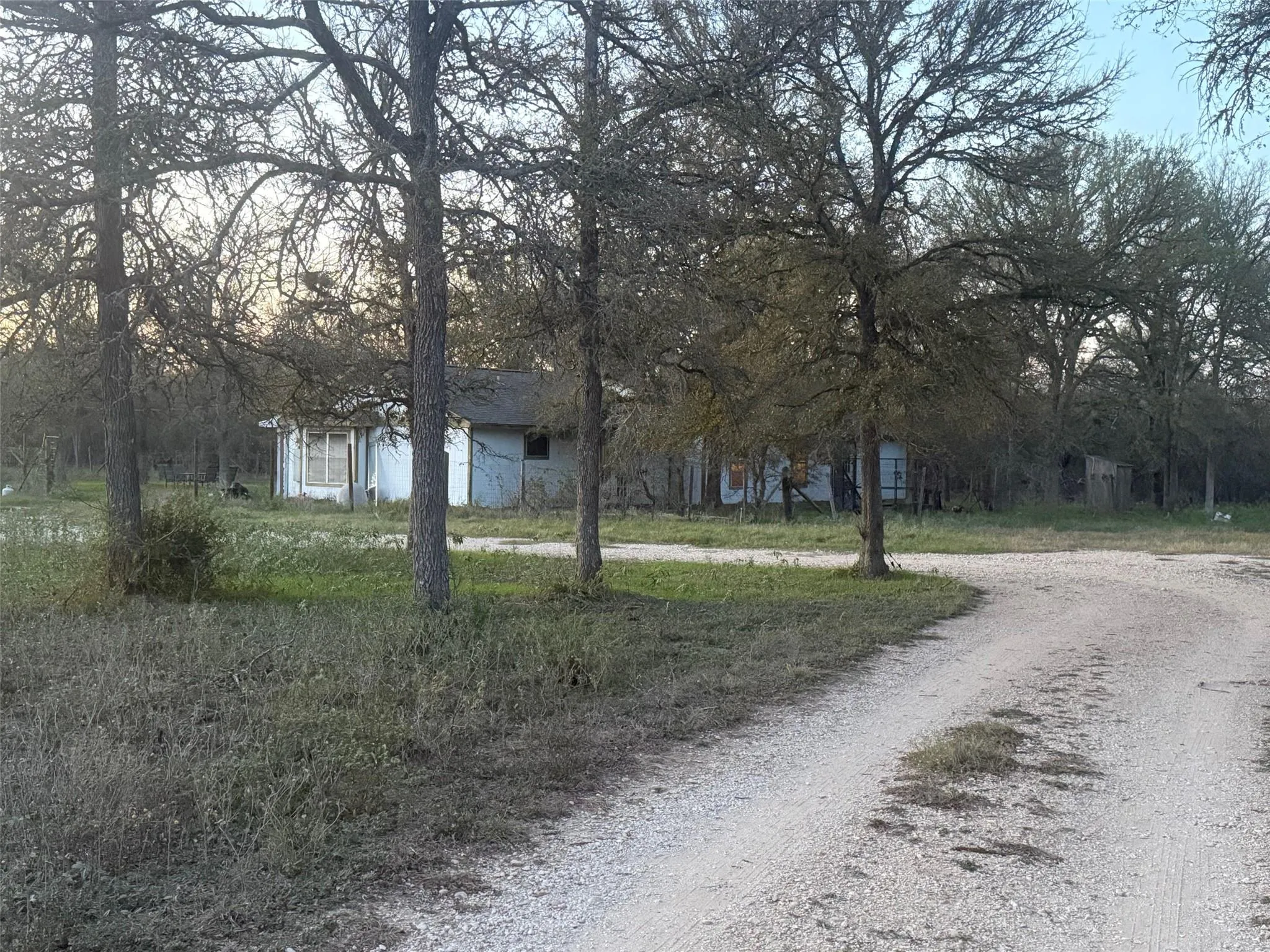 Photo 4 of 326 THE FOREST RD