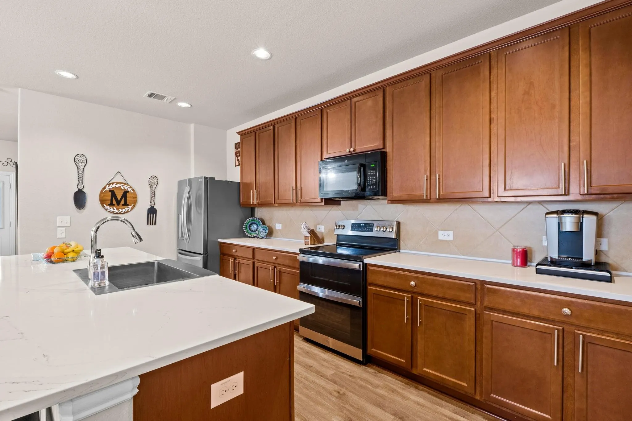 Photo 4 of 3100 ORTMAN DR
