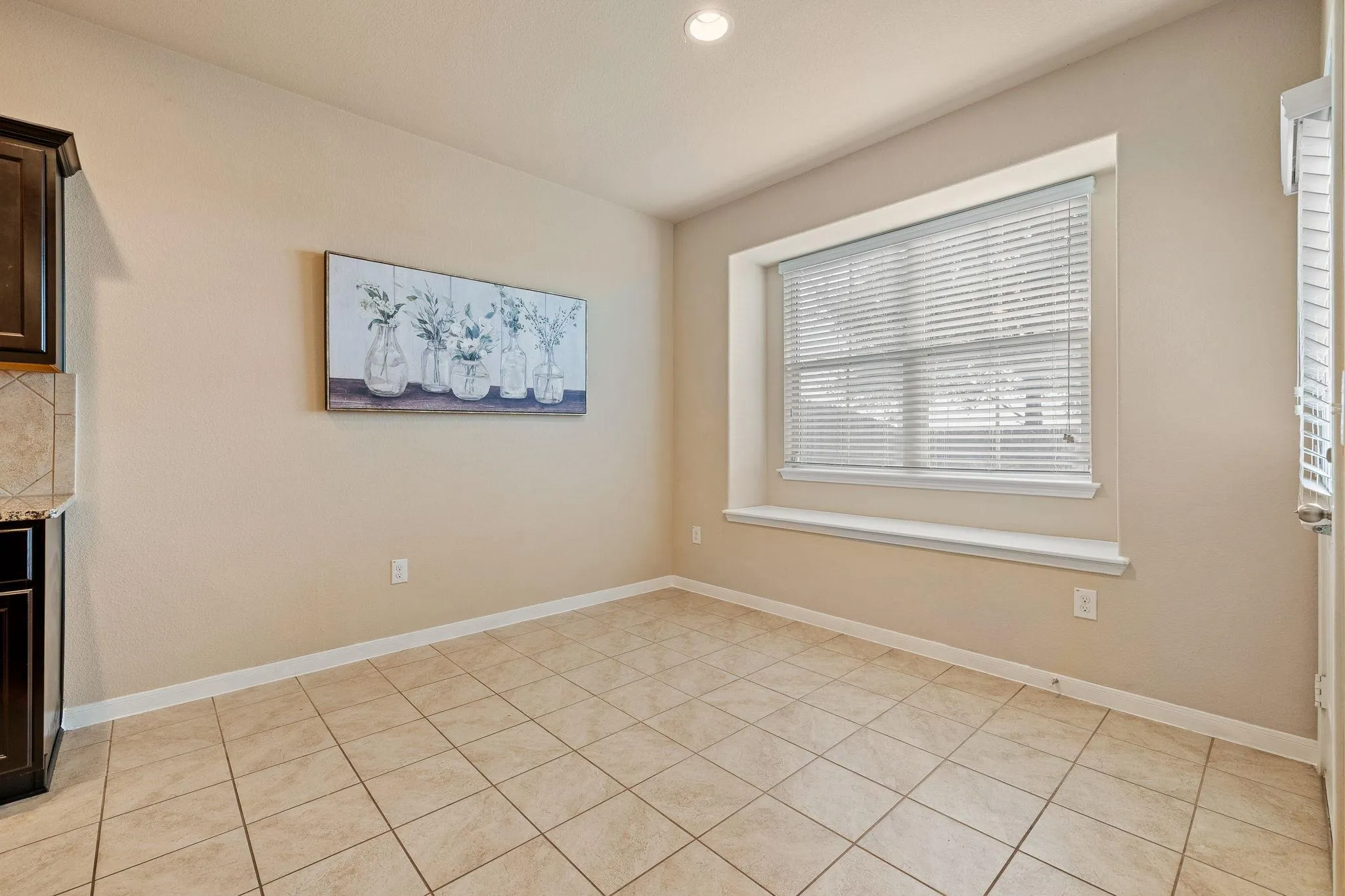 Photo 5 of 2880 DONNELL DR #702