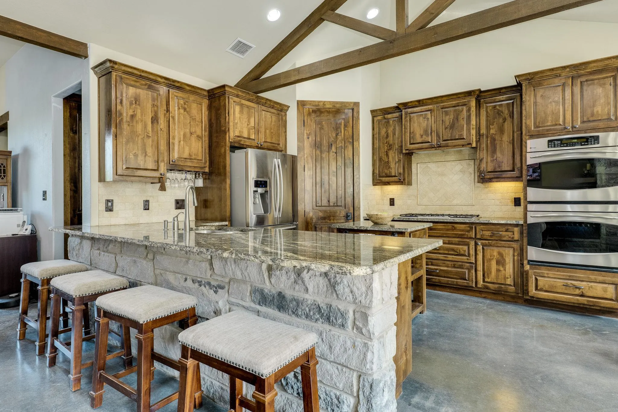 Photo 4 of 10837 DEER CANYON RD