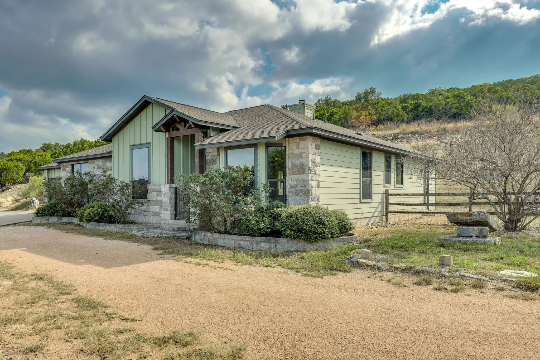 Photo 3 of 10837 DEER CANYON RD