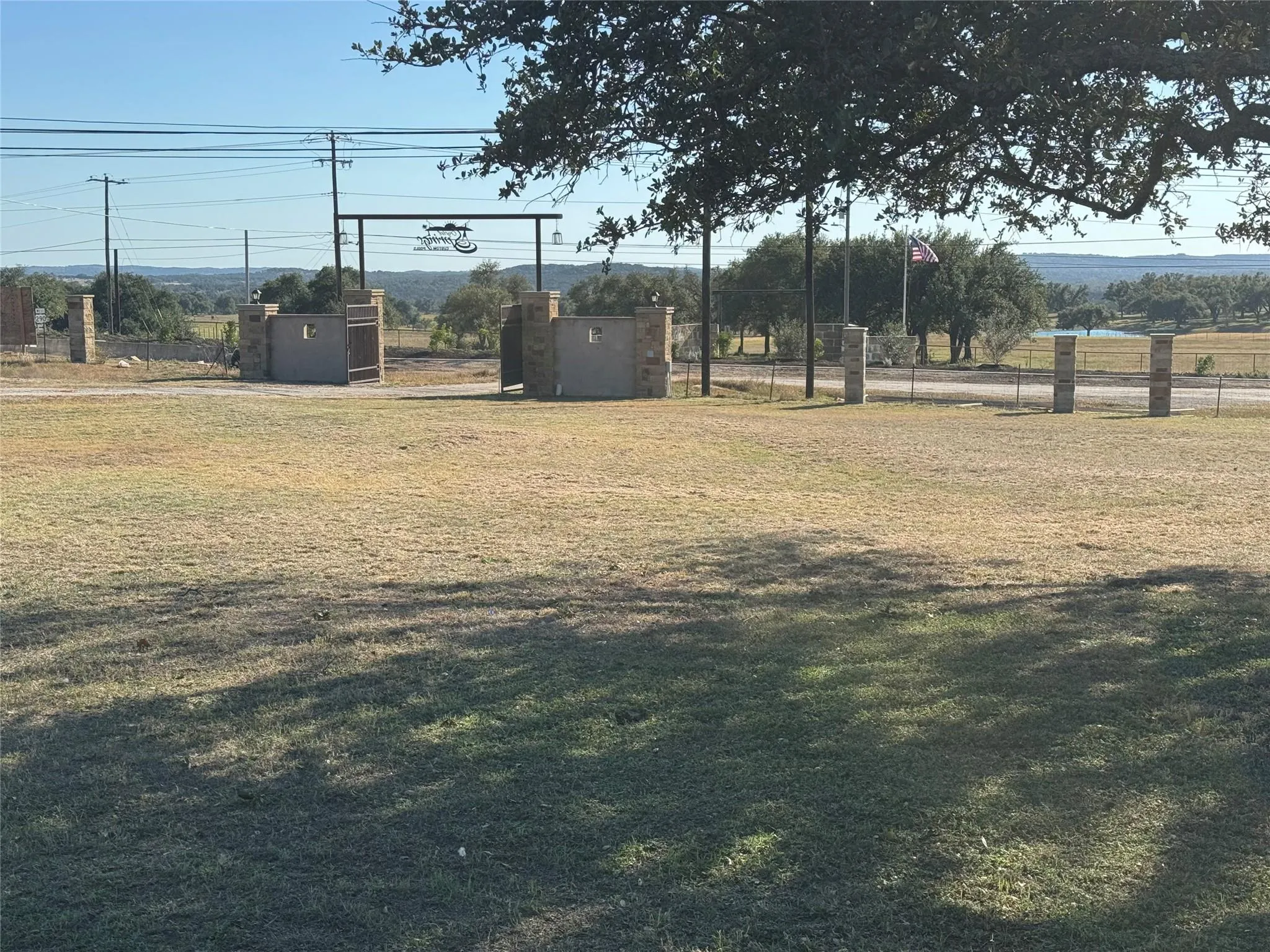 Photo 4 of 5300 W HIGHWAY 290 NONE