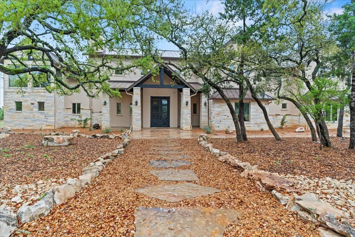 Photo 2 of 1951 BRIDLEWOOD RANCHES DR