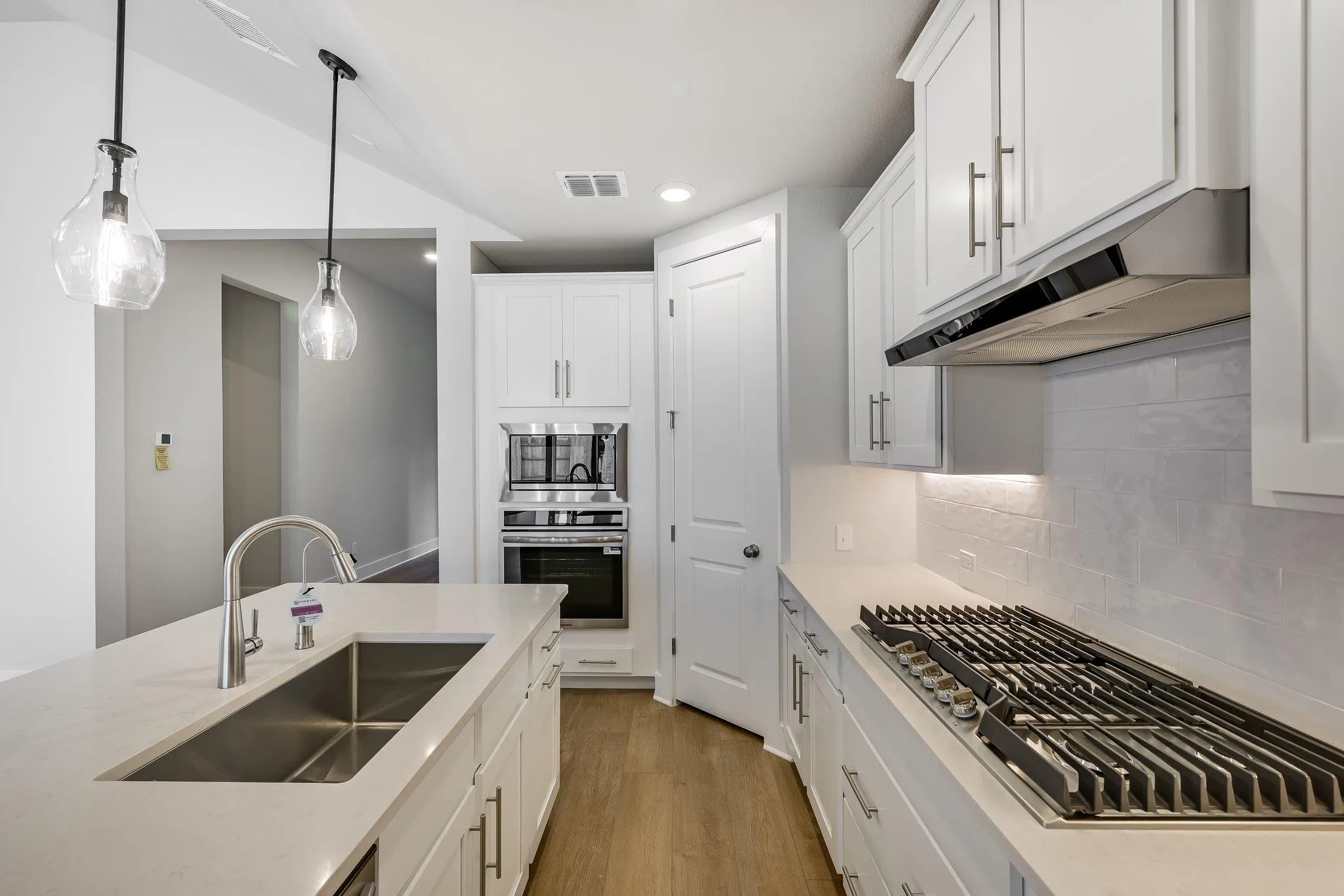Photo 5 of 108 COUNTRY CAT LN