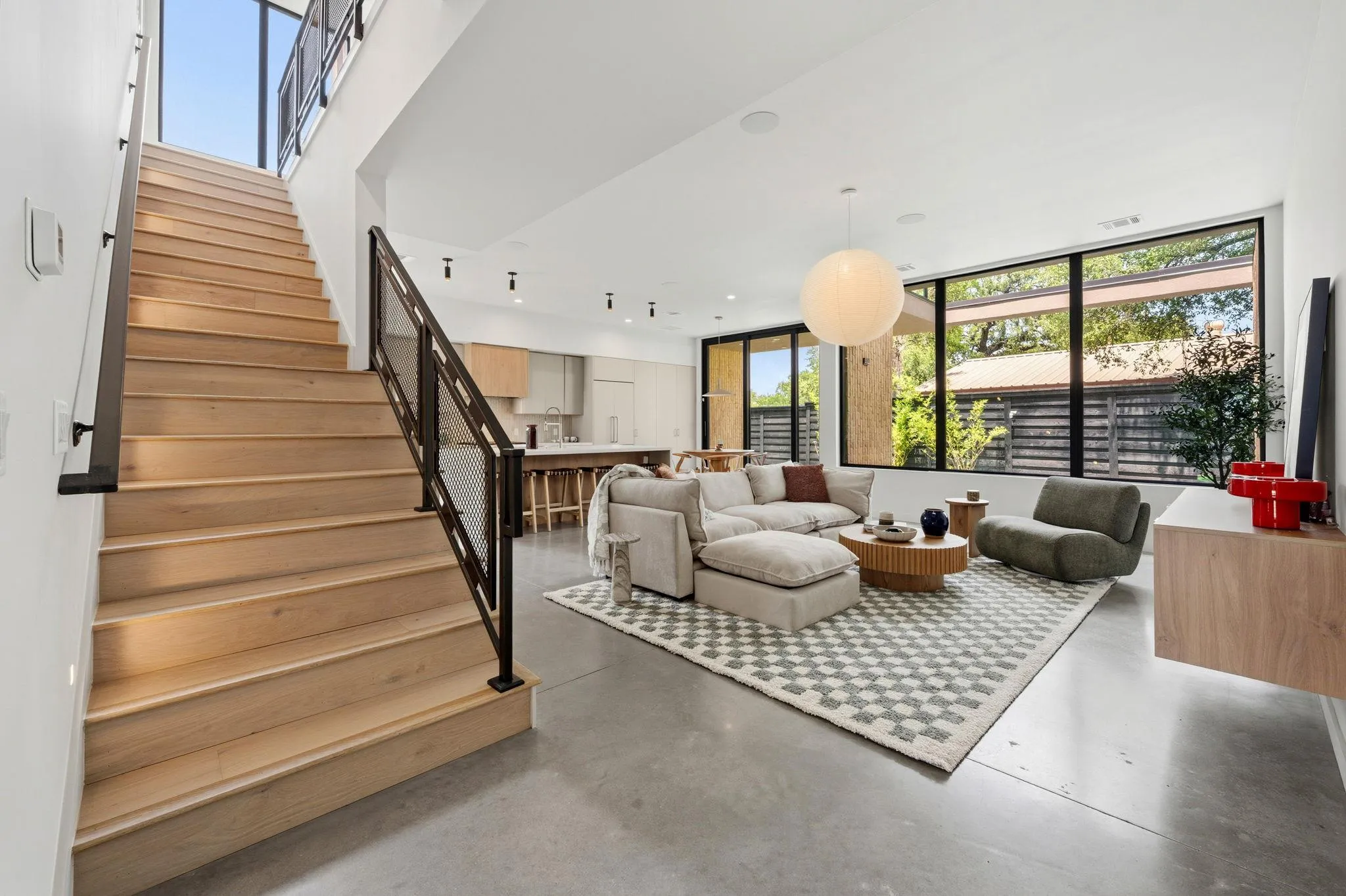 Photo 4 of 1403 BARTON HILLS DR #1