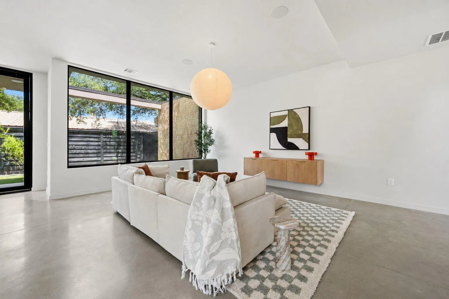 Photo 5 of 1403 BARTON HILLS DR #1
