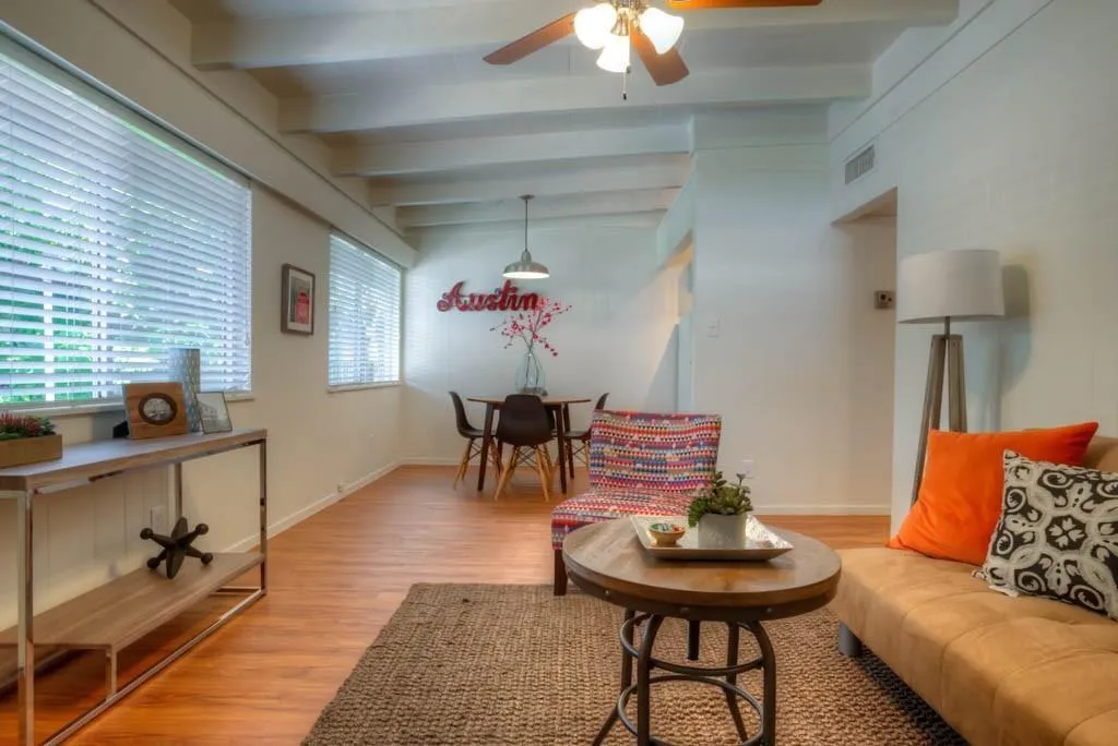 Photo of 3011 WHITIS AVE #101, Austin, 78705