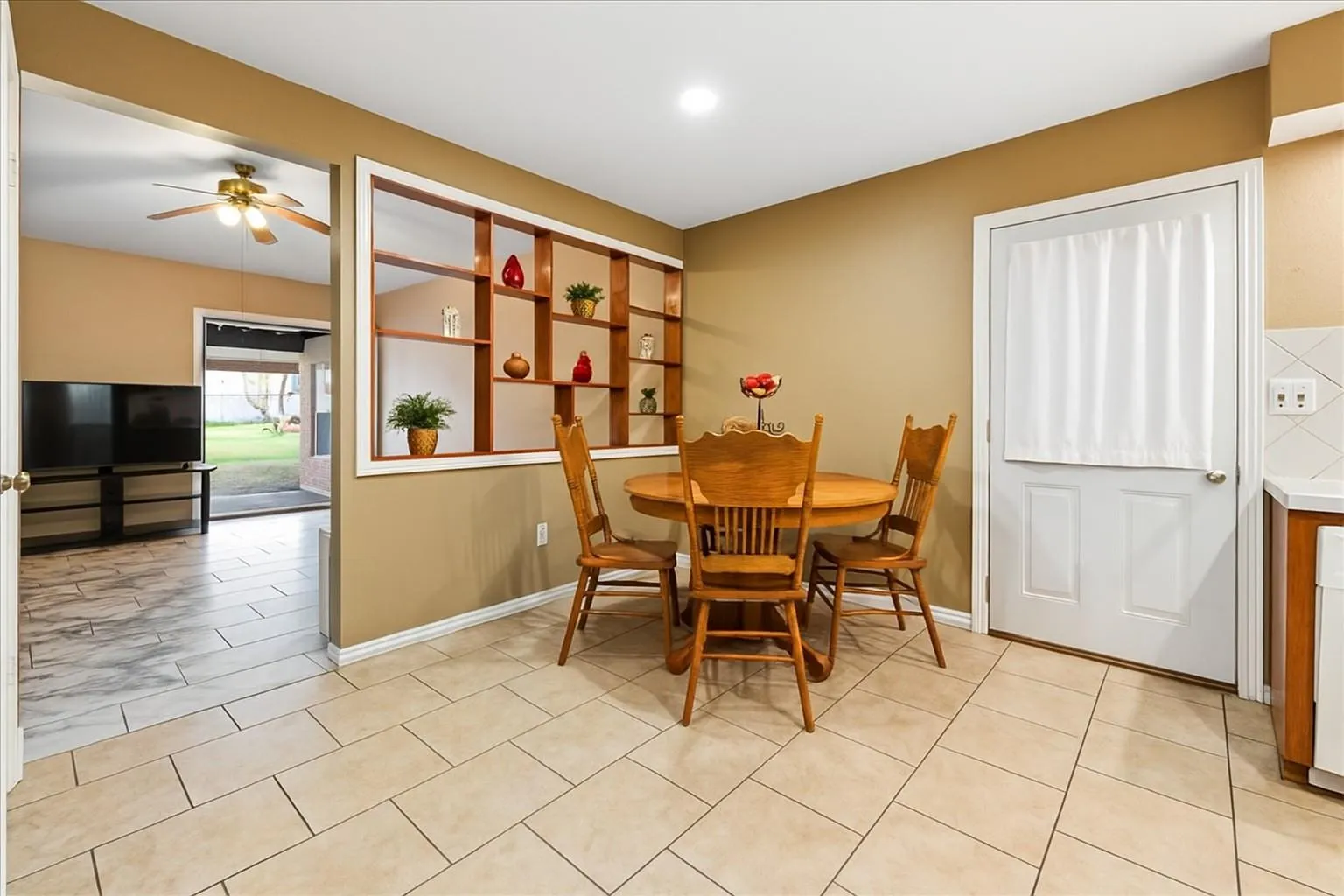 Photo 5 of 5105 PALO BLANCO LN