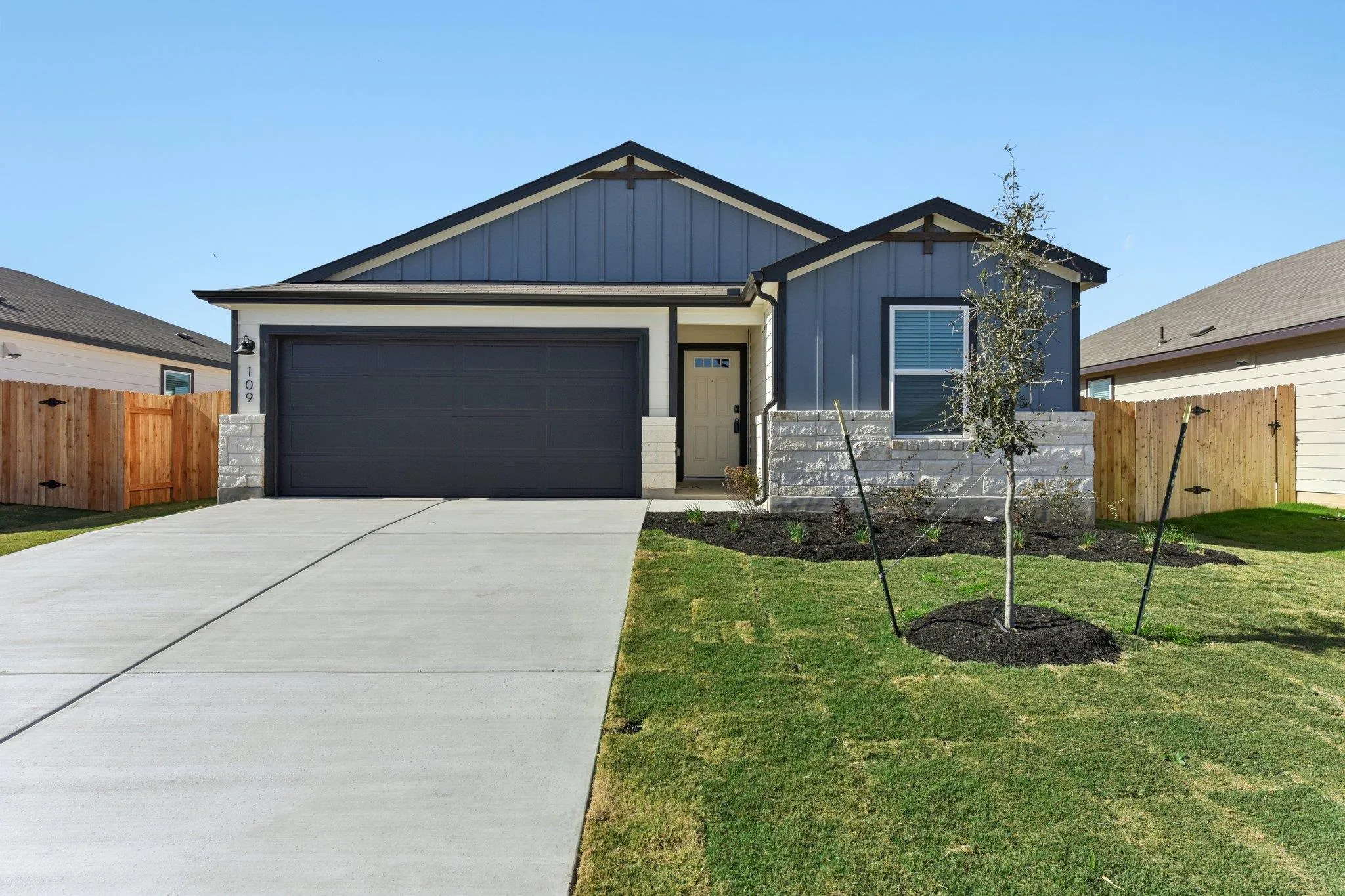 Photo of 109 HONEY BEE, Jarrell, TX, 76537