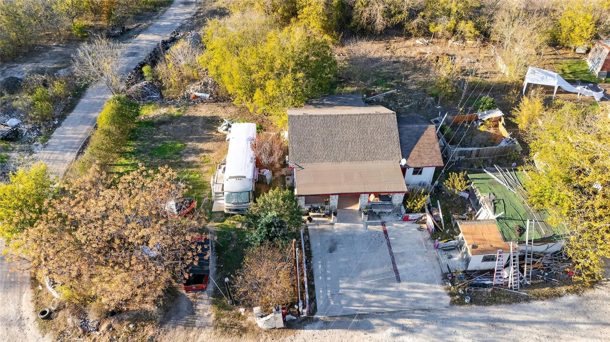 Photo 4 of 910 PETRAS WAY