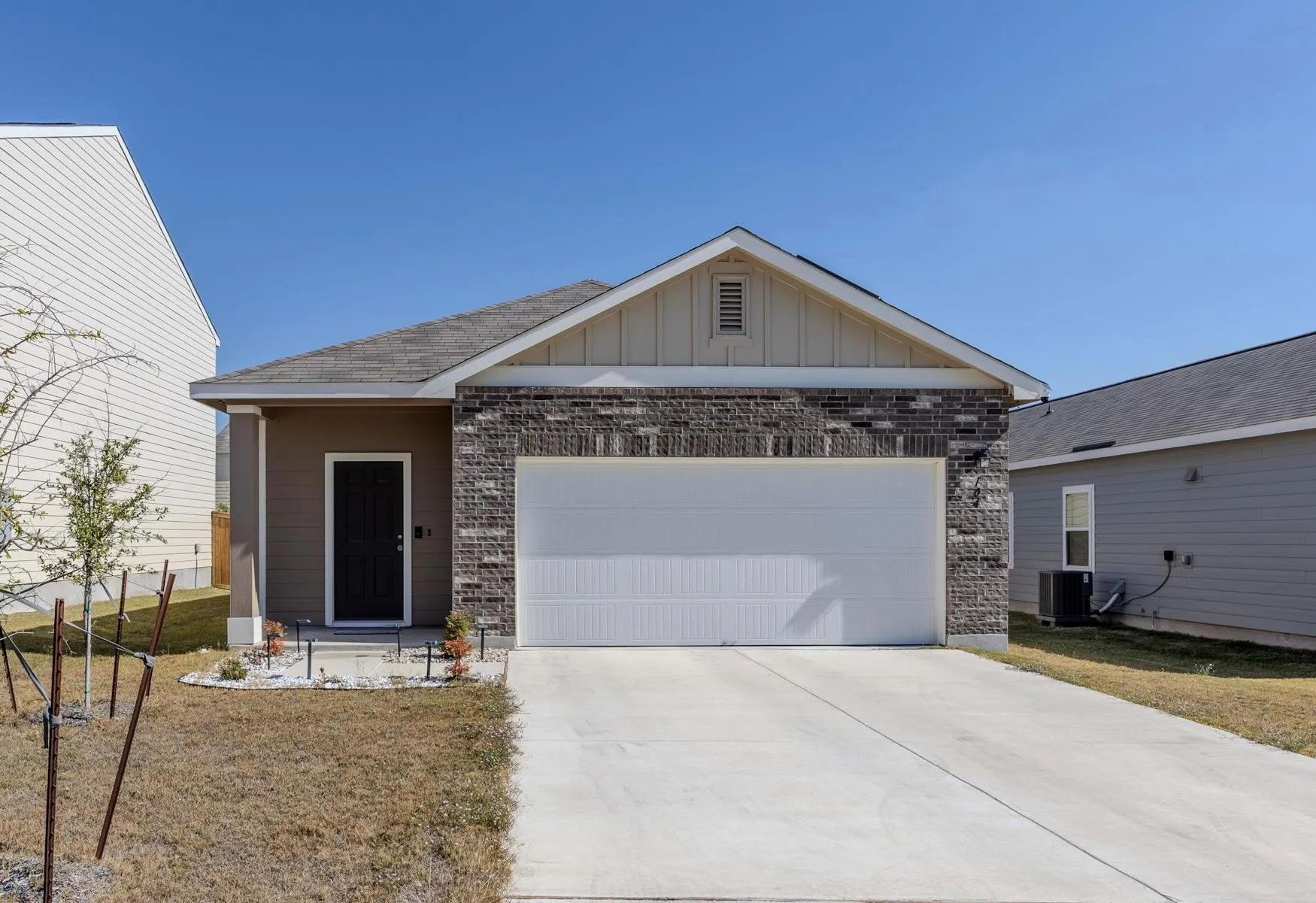 Photo of 104 ENFORCER LOOP, Jarrell, TX, 76537