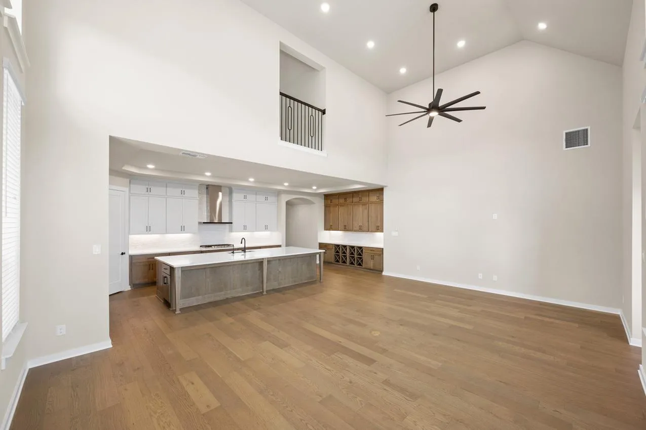 Photo 5 of 108 RIBERA DR