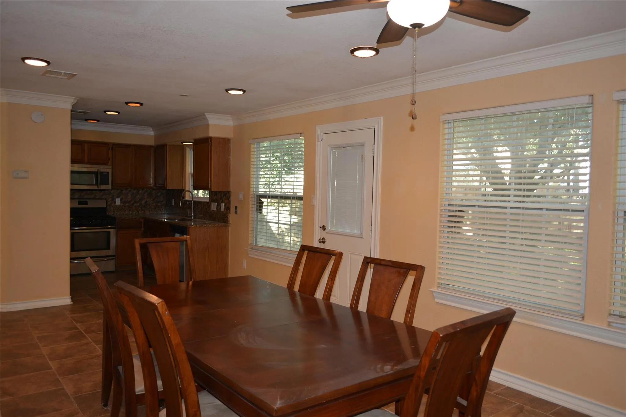 Photo 4 of 13703 CAMBOURNE DR