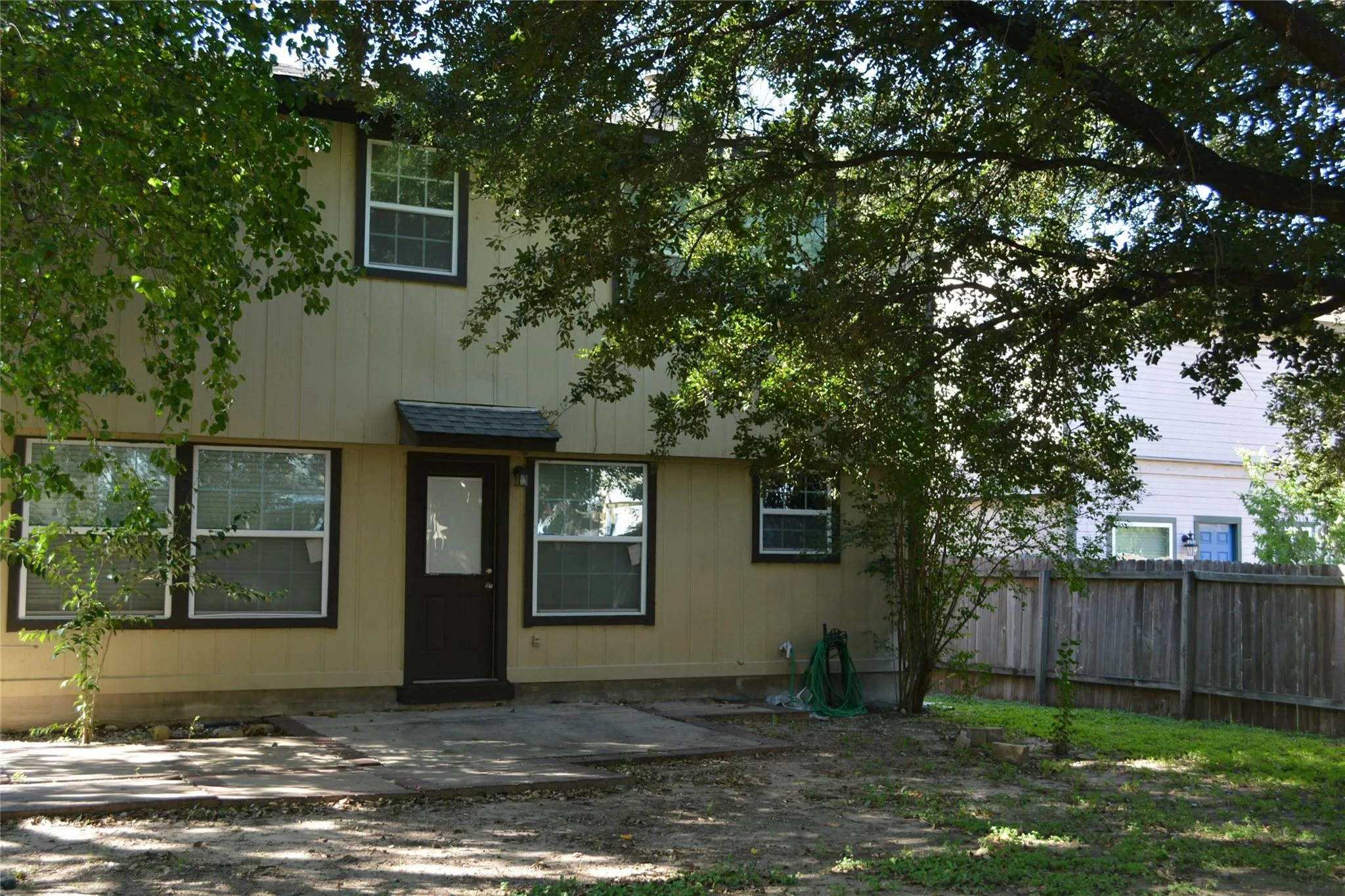 Photo 2 of 13703 CAMBOURNE DR