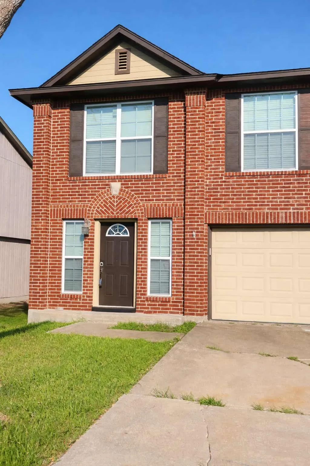 Photo 3 of 13703 CAMBOURNE DR