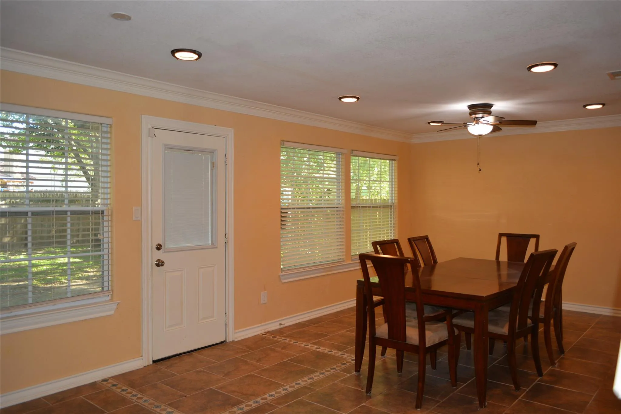 Photo 5 of 13703 CAMBOURNE DR