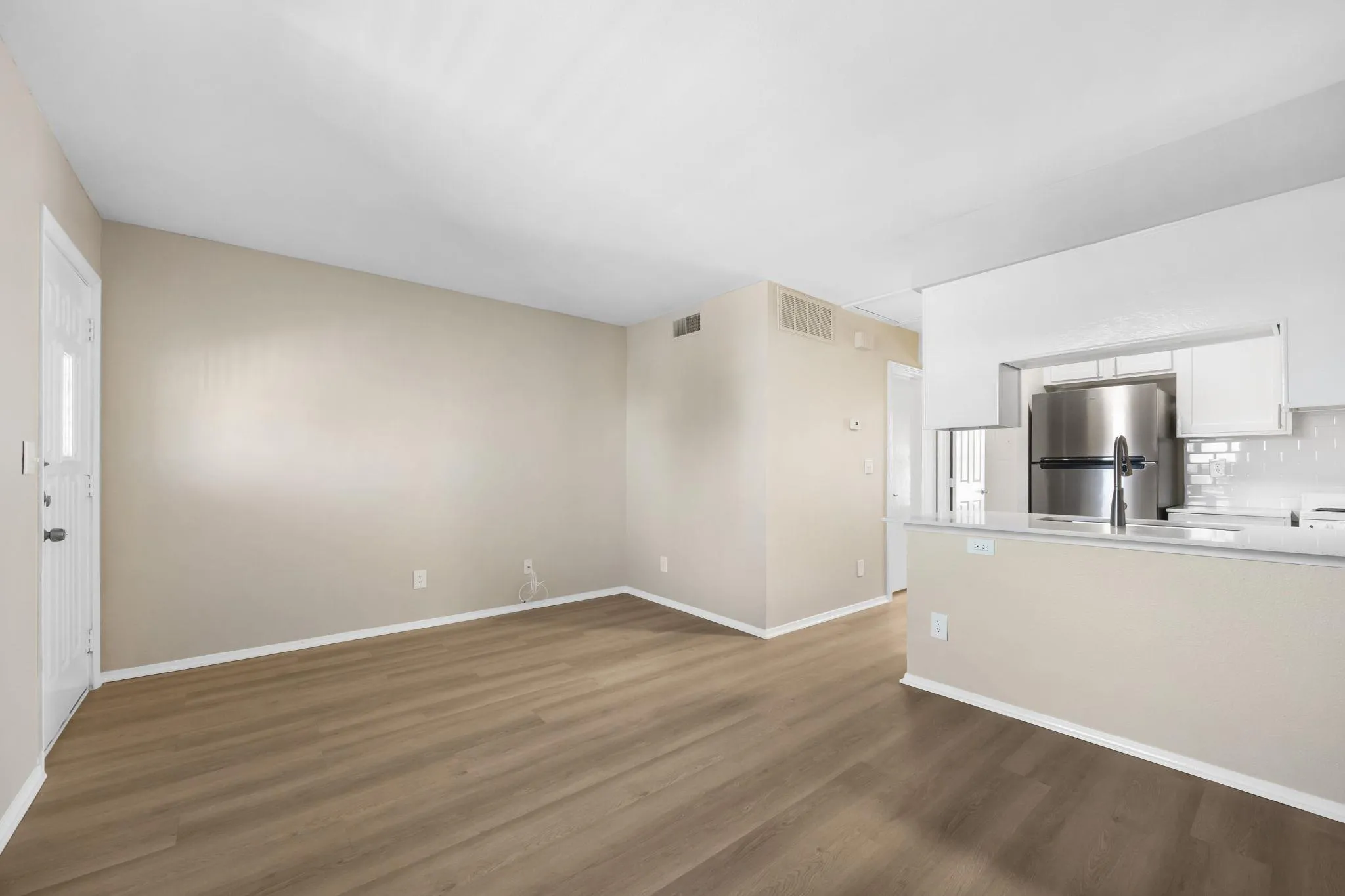 Photo of 3012 WHISPER OAKS LN #J, Georgetown, TX, 78628