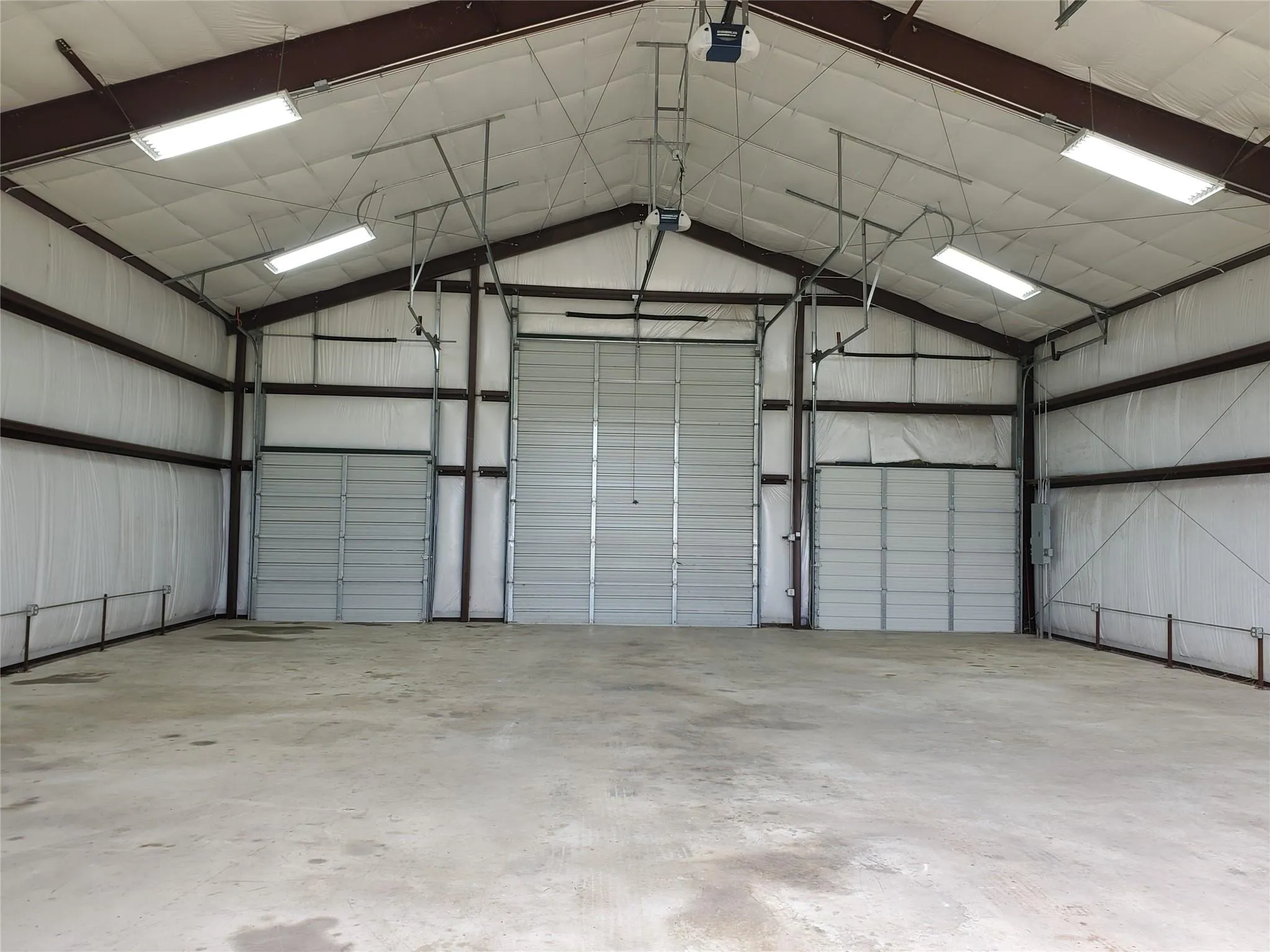Photo 3 of 1010 MARTIN RD
