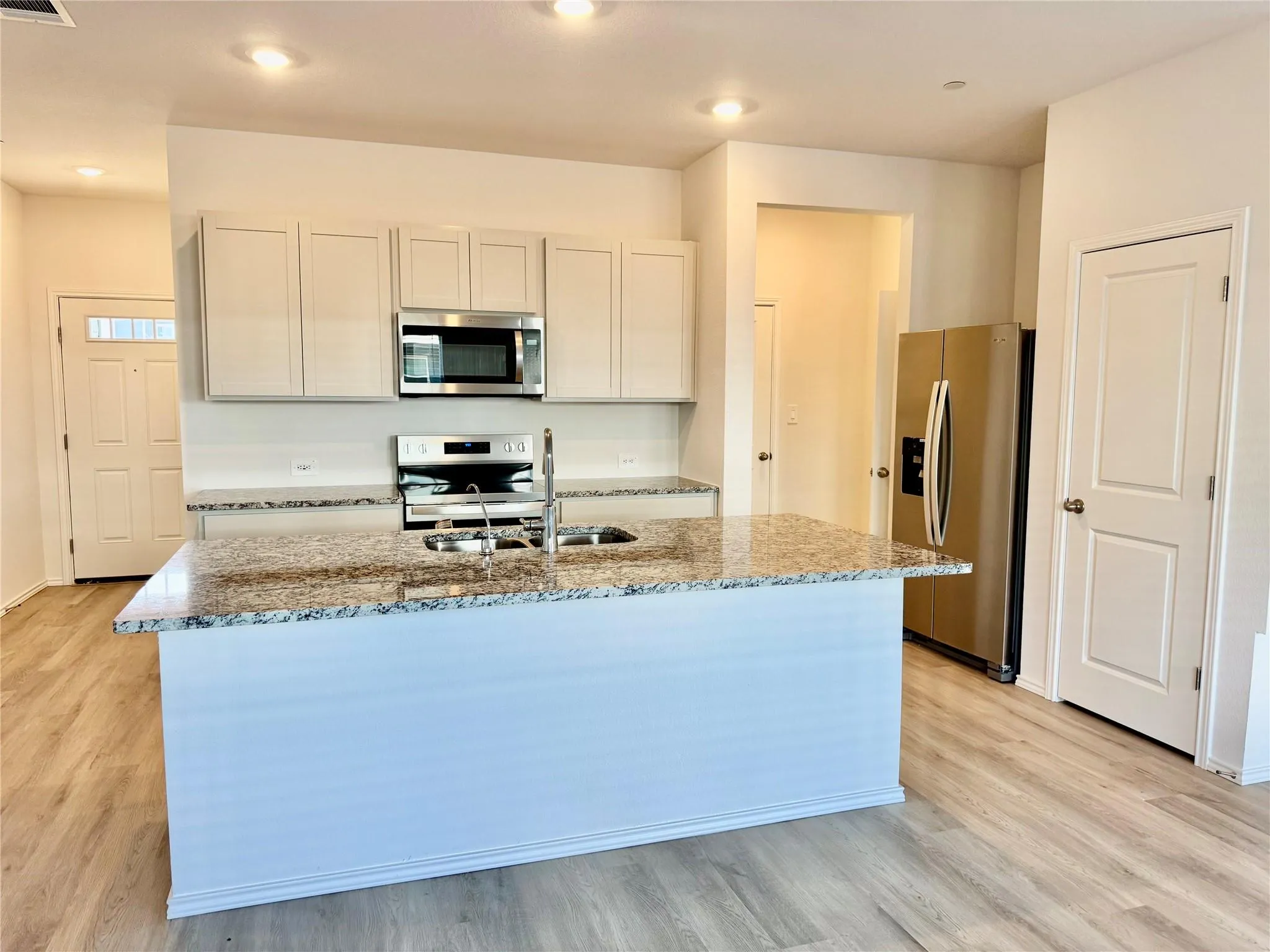 Photo 2 of 105 CALCITE RD #2