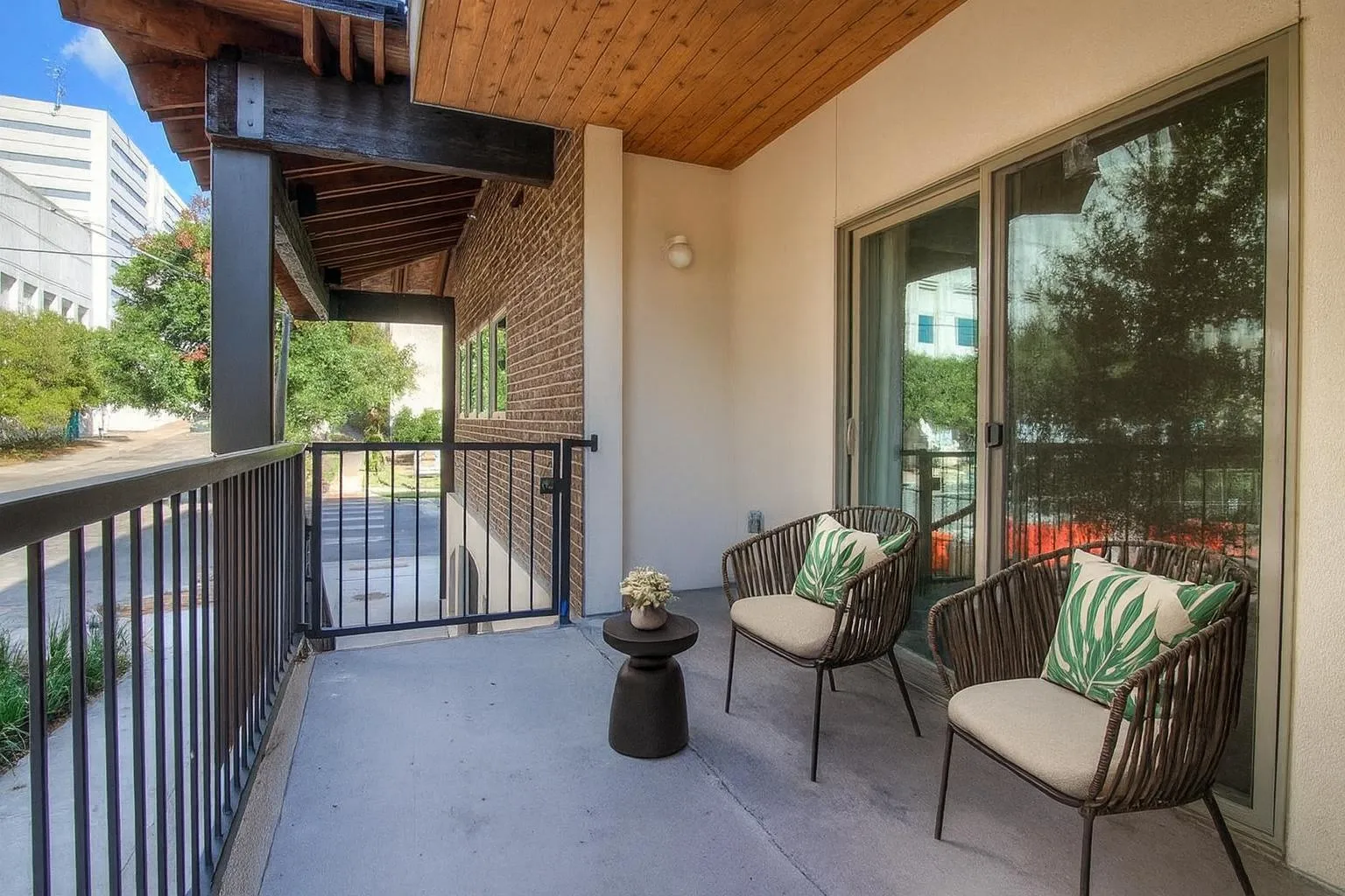Photo 2 of 908 NUECES ST #18