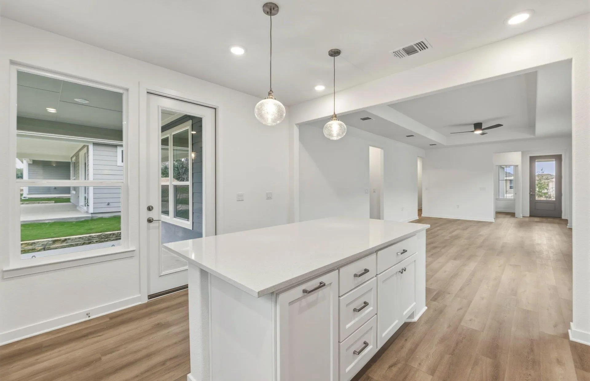Photo 4 of 126 KIMBERWICK LN