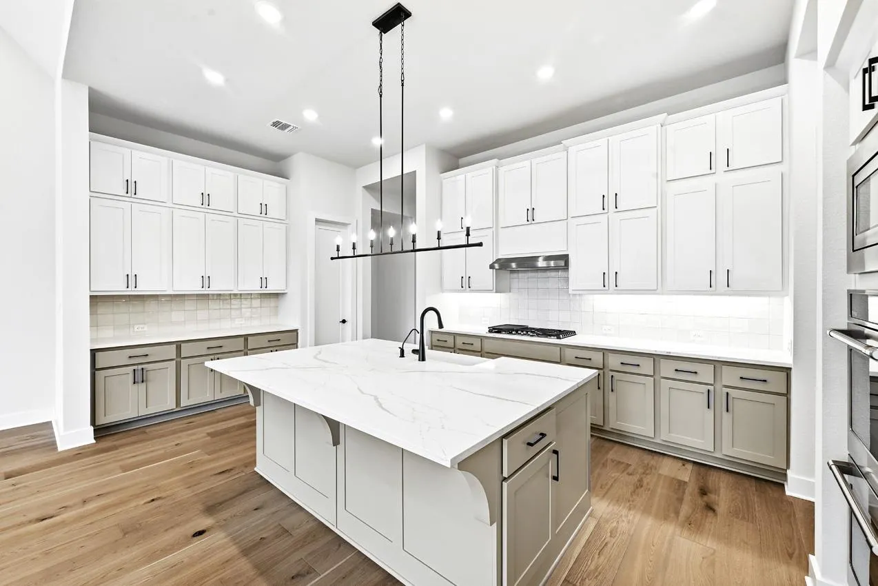 Photo of 315 LEANING ROCK RDG, Austin, TX, 78737