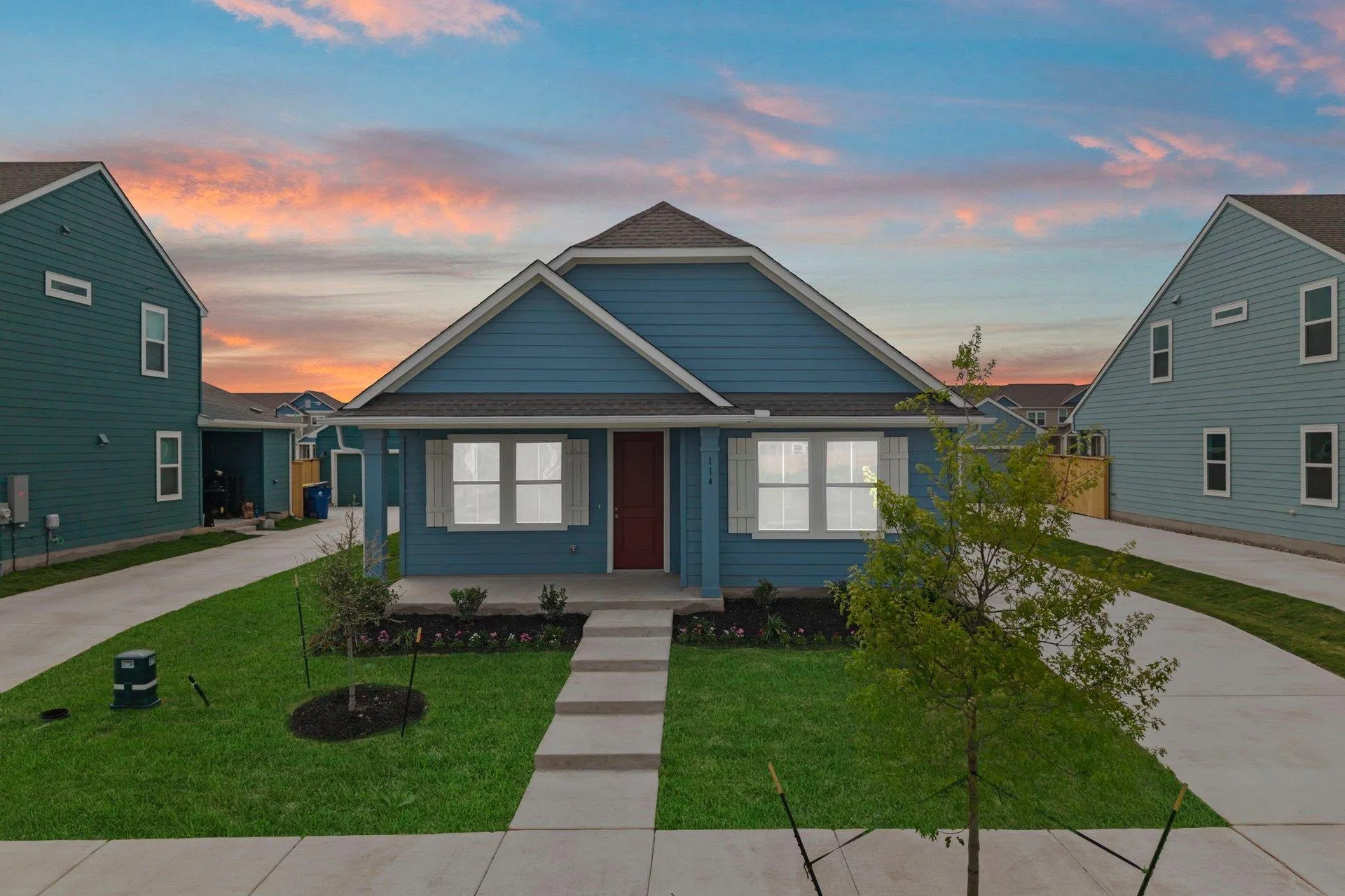 Photo of 114 CHERRY BLOSSOM LN, Taylor, TX, 76574