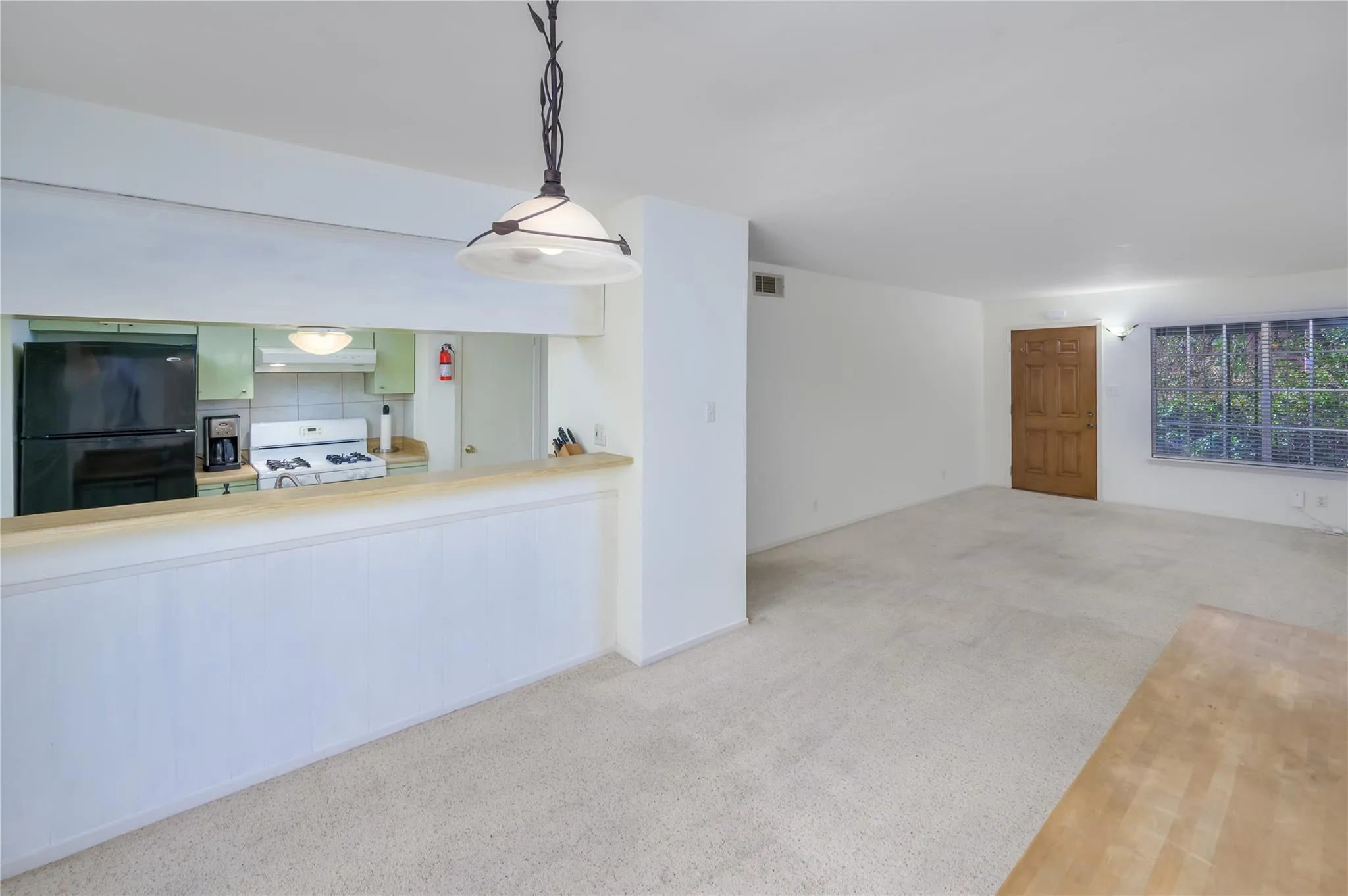 Photo 5 of 7801 SHOAL CREEK BLVD #252