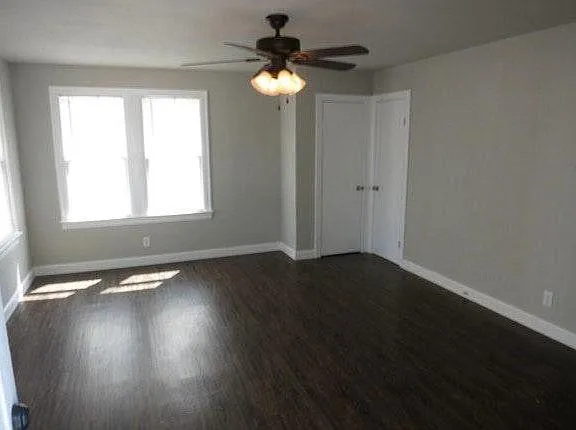 Photo 2 of 3113 BENELVEA ST #B