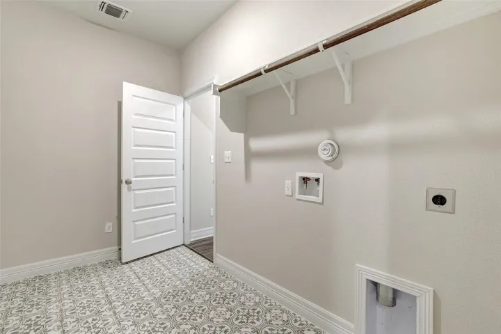 Everyone loves a large laundry room