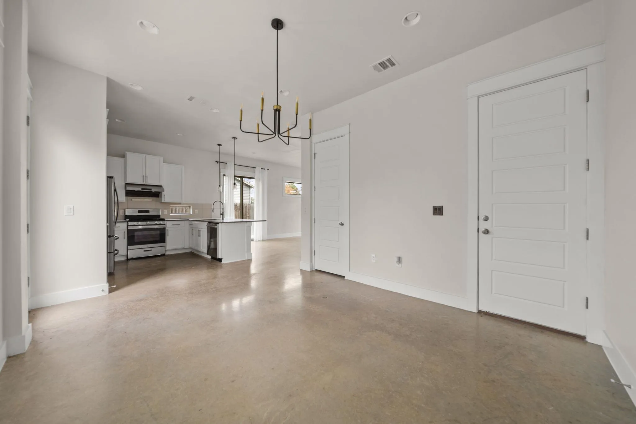 Photo 3 of 1160 NICKOLS AVE #A