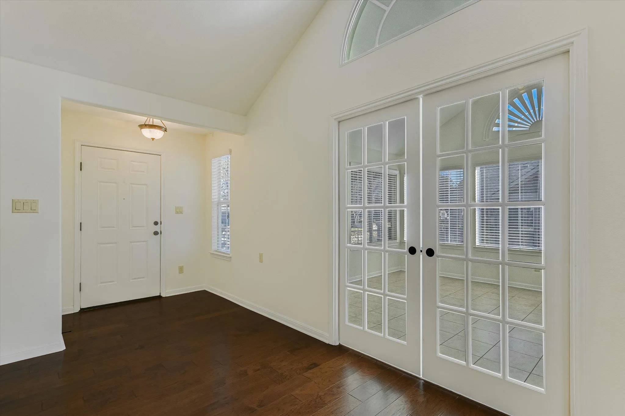 Photo 3 of 30 WILDWOOD DR #111