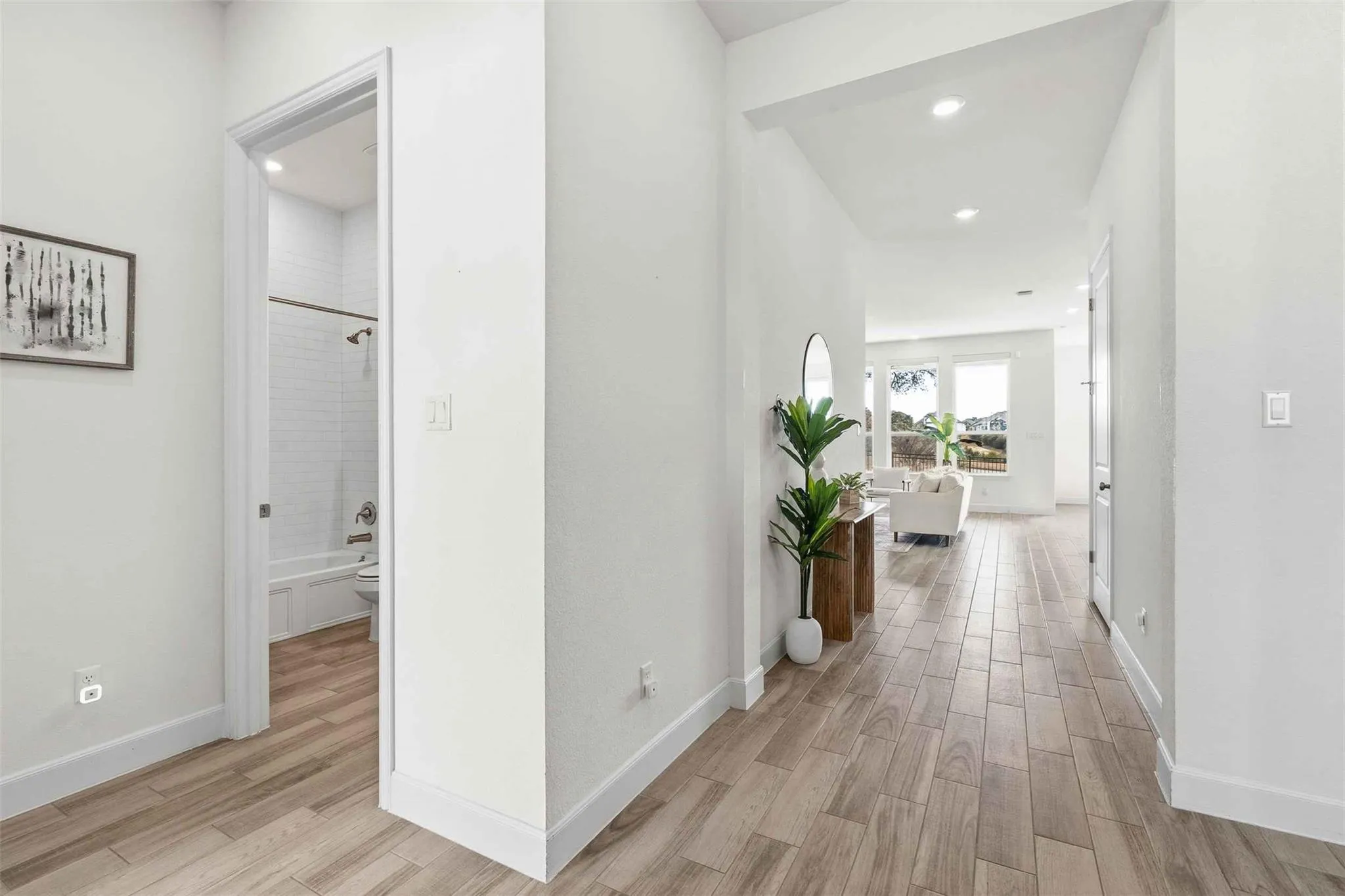 Photo 4 of 104 CORBIN AVE